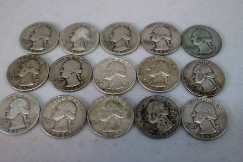 lot 178 image: 15 Older assorted Quarters...