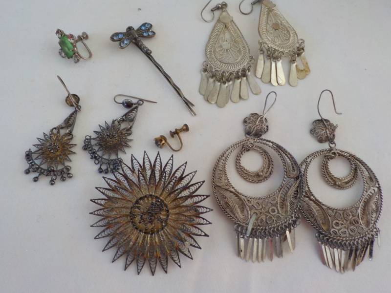 lot 30 image: Foreign Silver Jewelry...