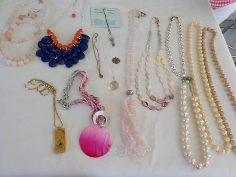 lot 59 image: Jewelry...