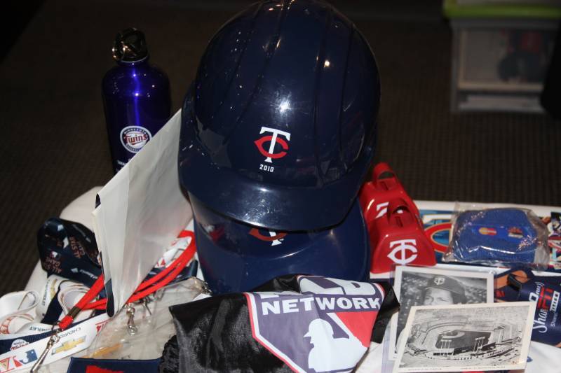 lot 60 image: Minnesota Twins Collectible Resale Lot  50 Items