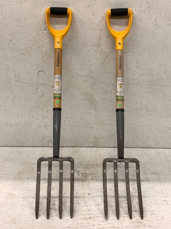 lot 18 image: (2) 4-Prong Shingle Forks
