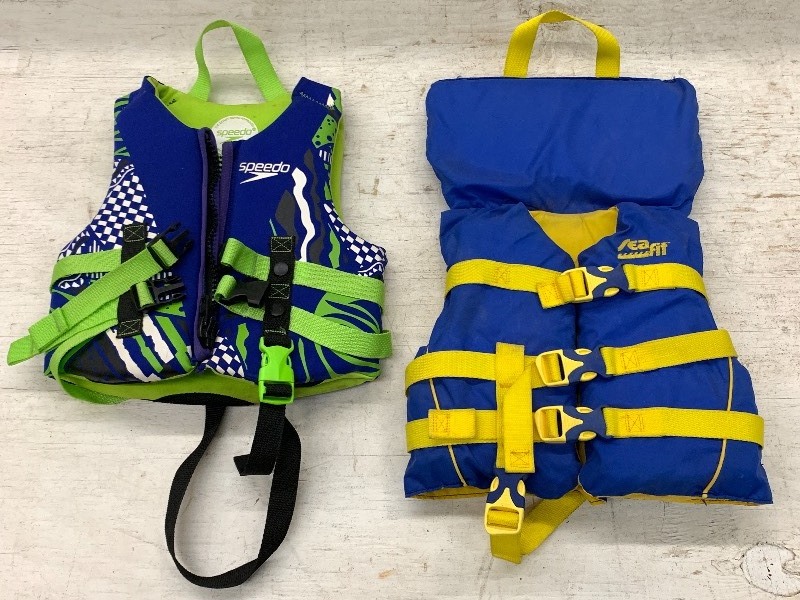 lot 24 image: (2) Life Vests