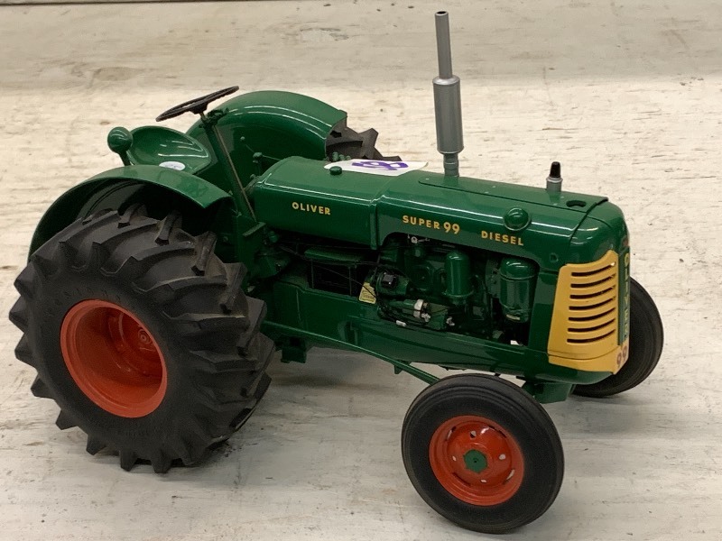 lot 58 image: Oliver Super-99 Diesel, Franklin Mi...