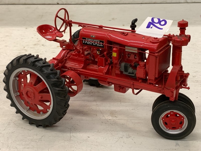 lot 78 image: Farmall 1937 F-20 Tractor, Franklin...