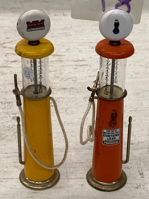 lot 87 image: Minneapolis Moline Gas Pump & Case ...