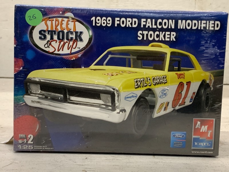 lot 114 image: Unopened AMT Ertl 1969 Ford Falcon ...