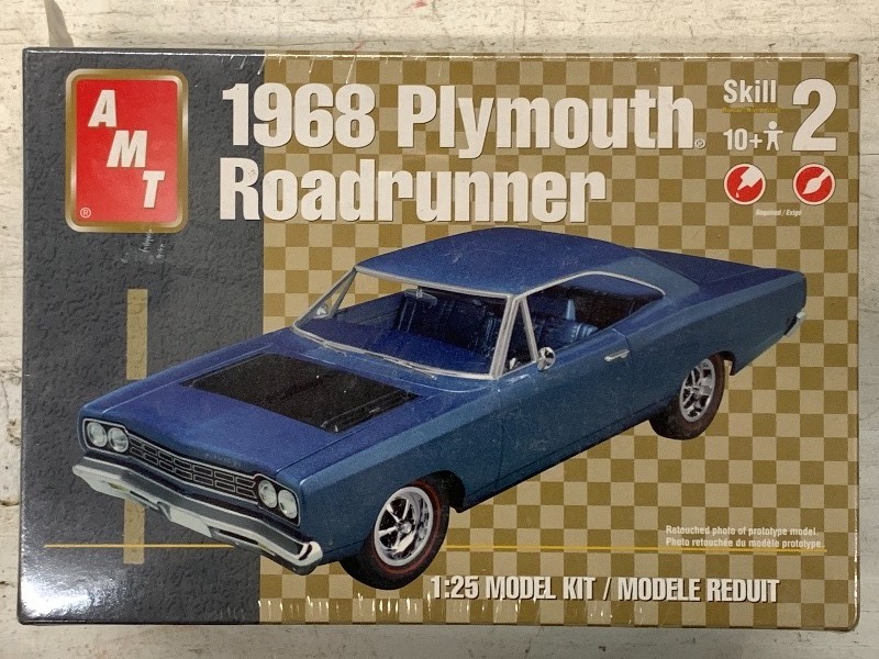 lot 119 image: Unopened AMT Ertl 1968 Plymouth Roa...