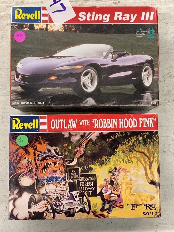lot 147 image: (1) Revell Sting-Ray II & (1) Revel...