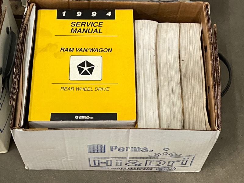 lot 2 image: Pallet Lot Of Automotive Manuals