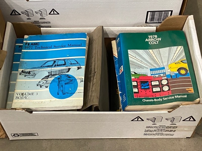 lot 4 image: Pallet Lot Of Automotive Manuals