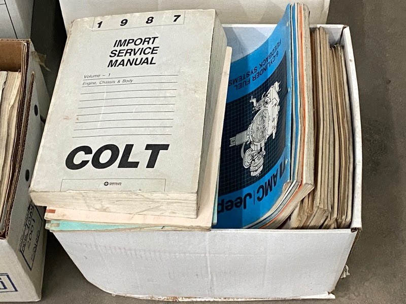lot 7 image: Pallet Lot Of Automotive Manuals