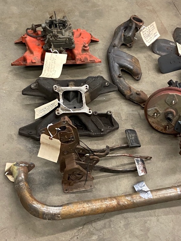 lot 19 image: Large Lot Of Mopar  Chrysler Parts