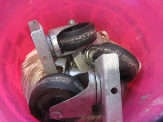 lot 38 image: Wheels & Rope
