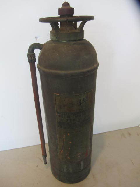 lot 39 image: Vintage Fire Extinguisher