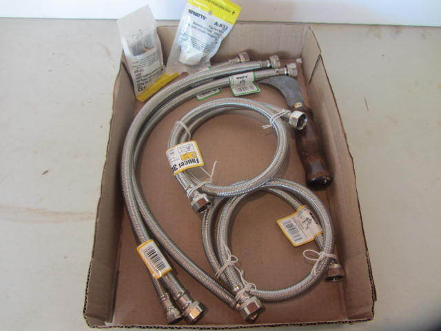 lot 63 image: New Water Hose
