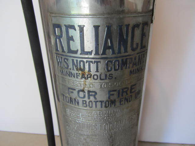 lot 71 image: Vintage Fire Extinguisher