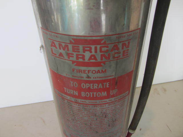 lot 87 image: Vintage Fire Extinguisher