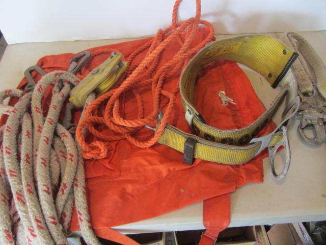 lot 100 image: Body Belt, Tether, Safety Line