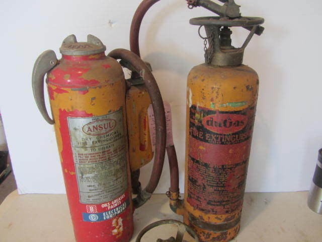 lot 122 image: Vitage Fire Extinguishers