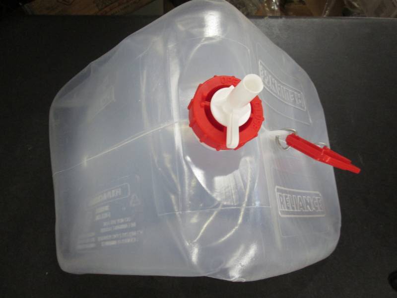lot 178 image: 10 Reliance 5 Gallon Collapsible Wa...