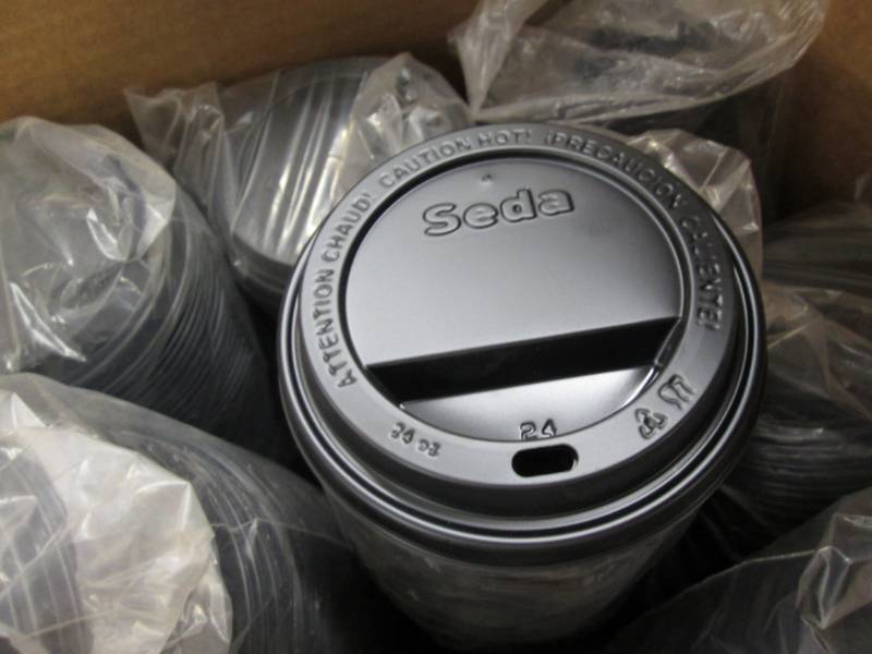 lot 268 image: Box of Black Lids for 24 oz Cups...