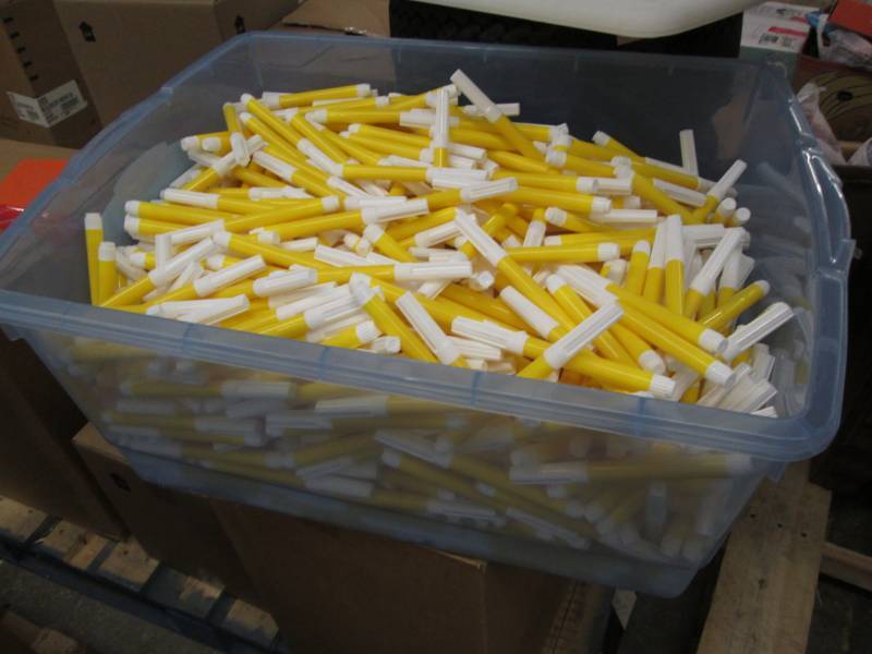 lot 273 image: Tote of Yellow MarkerHi-lighters...