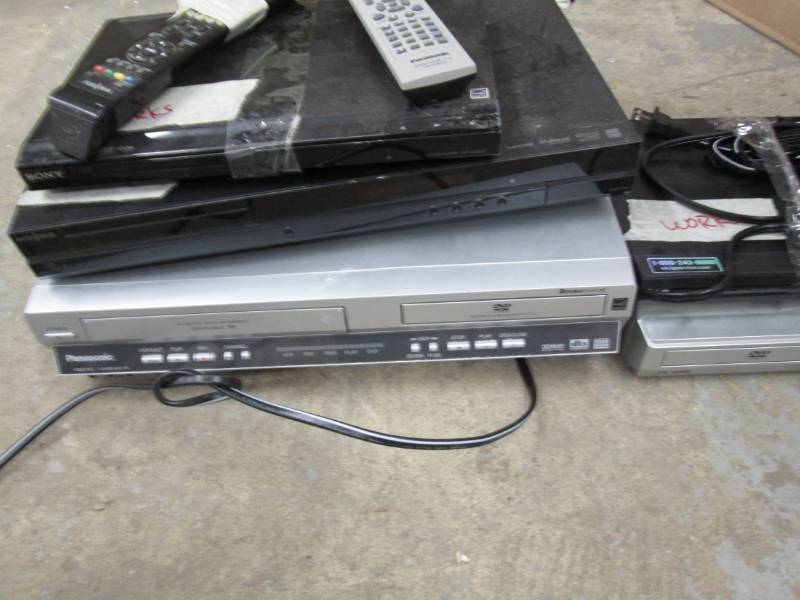 lot 278 image: Assorted Electronics - see images D...
