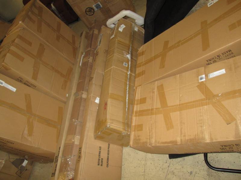 lot 11 image: Pallet of Furniture Damaged or Mis...