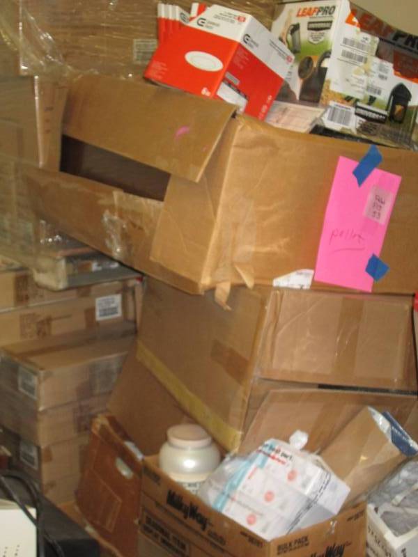 lot 53 image: Pallet Lot-Misc Unclaimed Items...