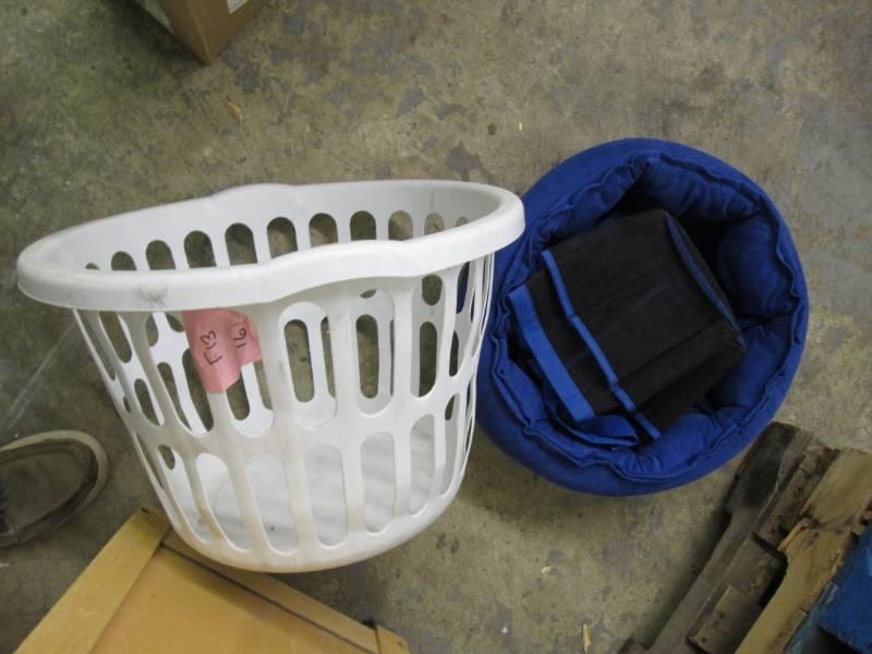 lot 161 image: Pet Bed , Laundry Basket, Mesh Tool...