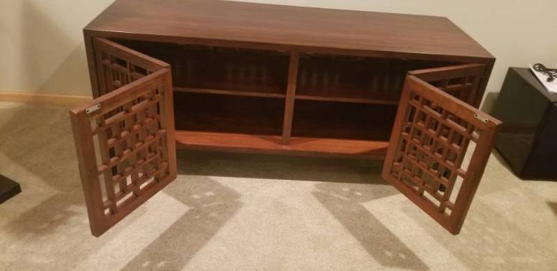 lot 18 image: Room & Board Console Cabinet