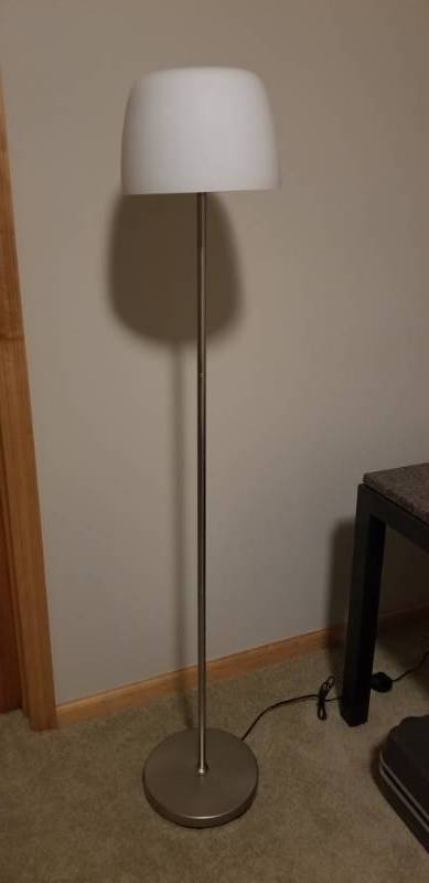 lot 118 image: Contemporary Silver Floor Lamp