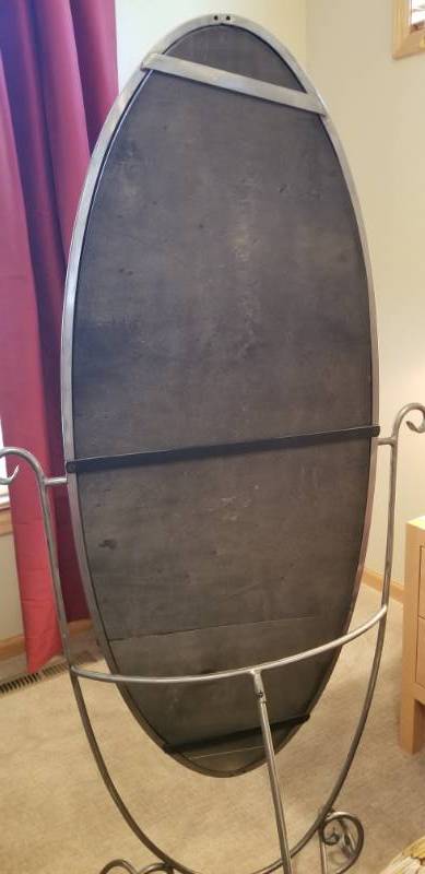 lot 37 image: Tall Oval Dressing Floor Mirror