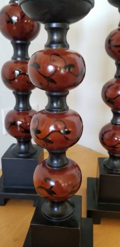 lot 109 image: Pillar Candlesticks with Decorative Ball Stems, set of 3