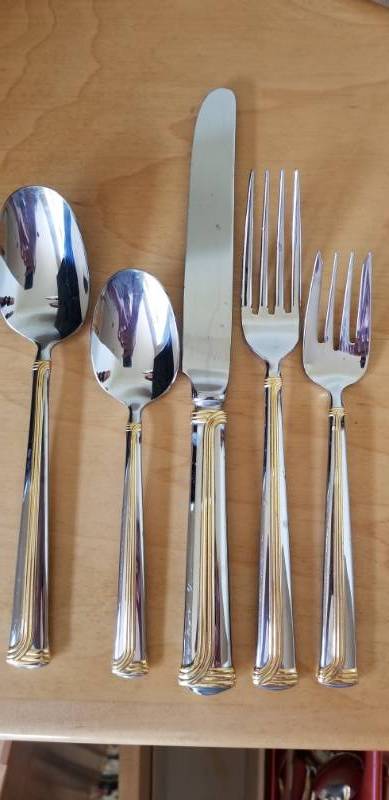 lot 29 image: Retroneu Flatware Service for 8