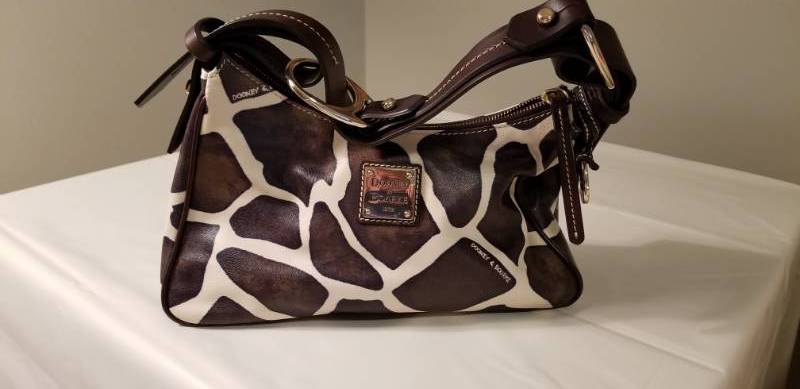 Dooney and bourke hot sale giraffe print bag