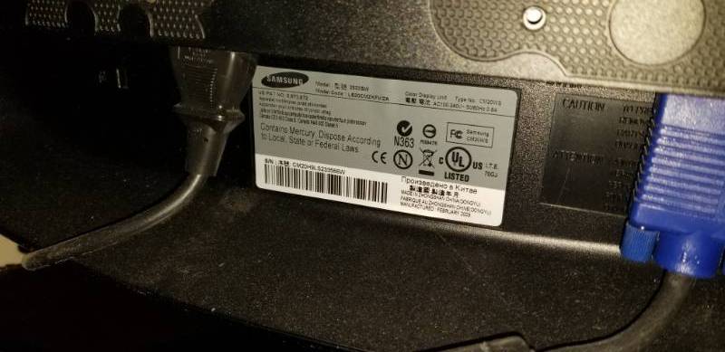 lot 76 image: SAMSUNG 2033SW Black 20 TV