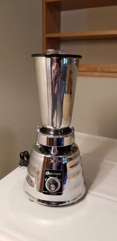 lot 112 image: Osterizer Blender