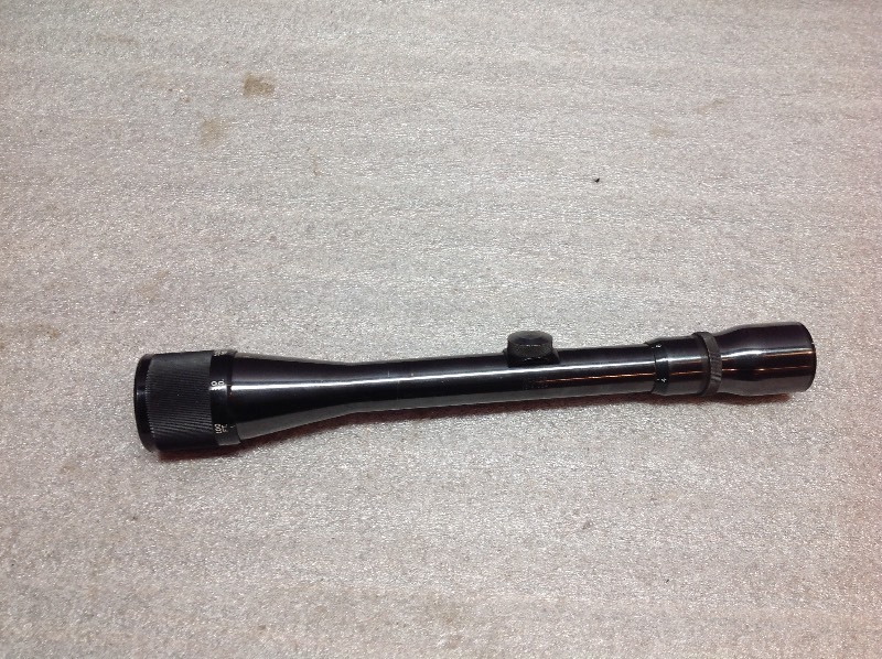 lot 14 image: Weaver V9-A Scope
