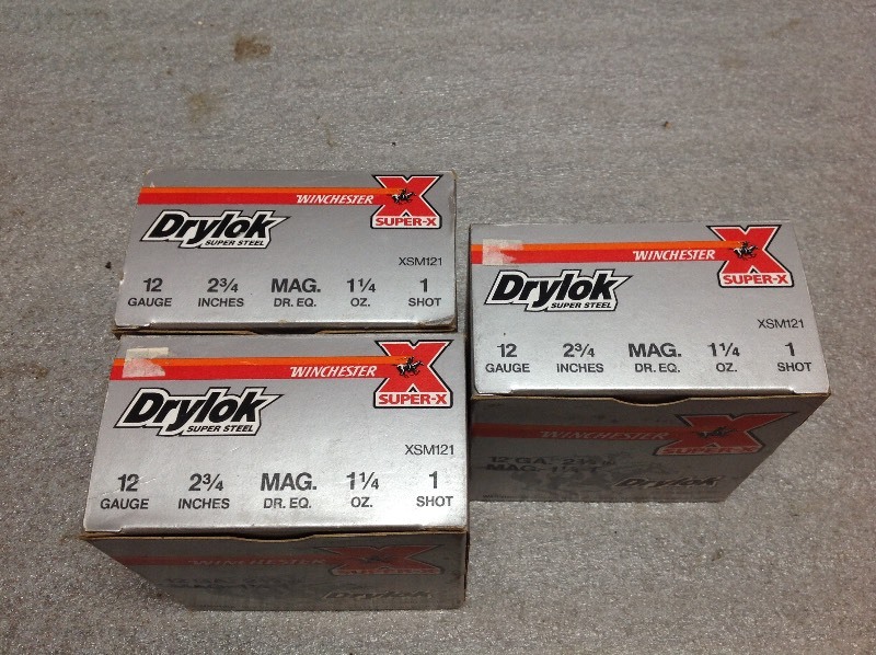 lot 39 image: 3 Boxes WInchester 12 Gauge Shotgun Shells