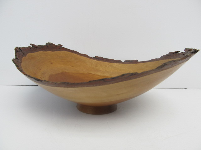 lot 15 image: Artist Made Signed Turned Cherry Wood Bowl