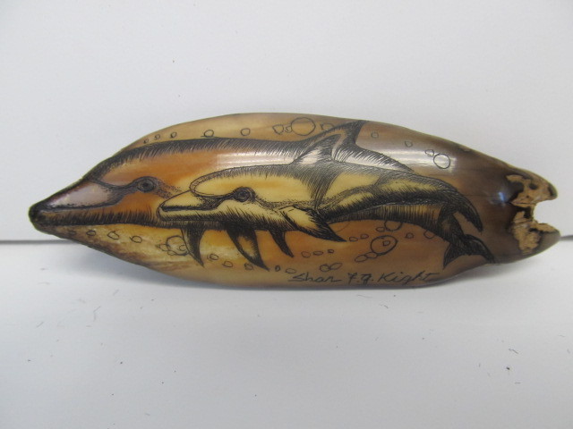 lot 18 image: Signed SHAR Hawaiian Scrimshaw