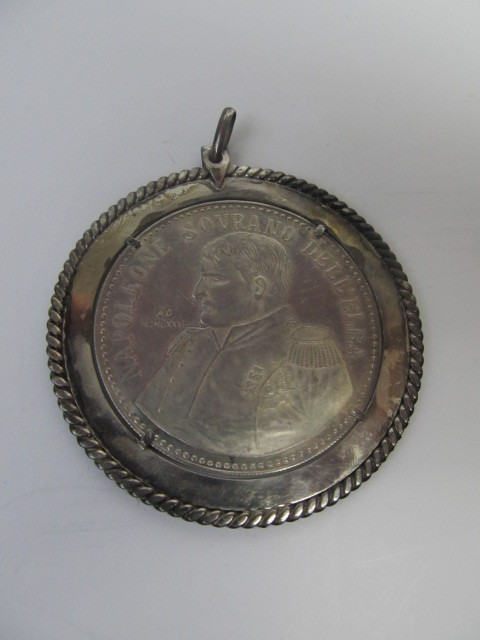 lot 21 image: Vintage Sterling Silver Napoleon Coin Pendant Necklace