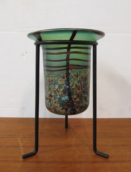 lot 50 image: Beautiful Hand Made Art Glass Vase wStand by David Tate