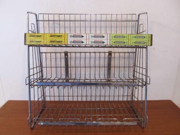 lot 107 image: Vintage WRIGLEYS Gum Advertising Store Display Rack