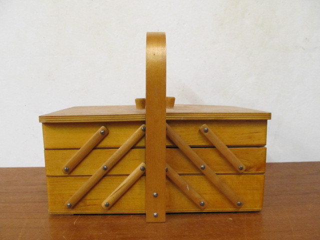 lot 83 image: Mid Century Fold Out Sewing Box wThread - Made in Sweden