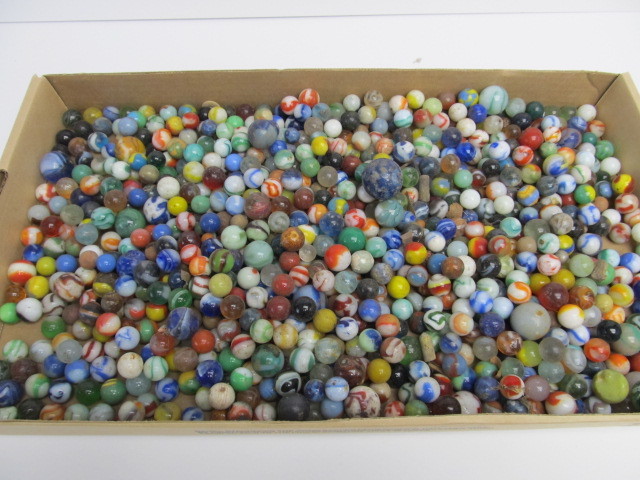 lot 137 image: LARGE Lot of Old Vintage Marbles - Over 10 lbs