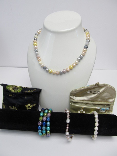 lot 177 image: 3 Genuine Pearl Bracelets & Necklace