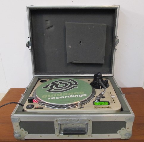lot 203 image: Working NUMARK Pro TT-1 Professional Direct Drive Turntable