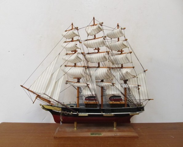 lot 208 image: Replica 1869 Cutty Sark Ship Model